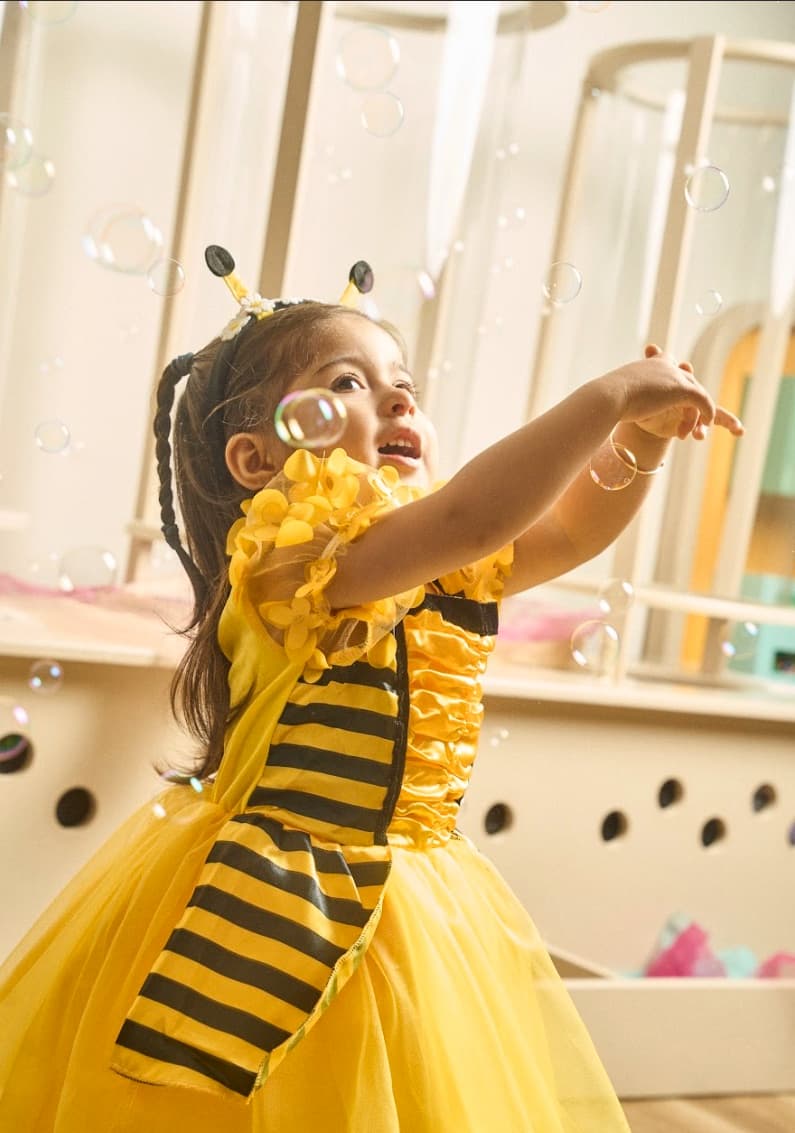 Child playing during a guided activity